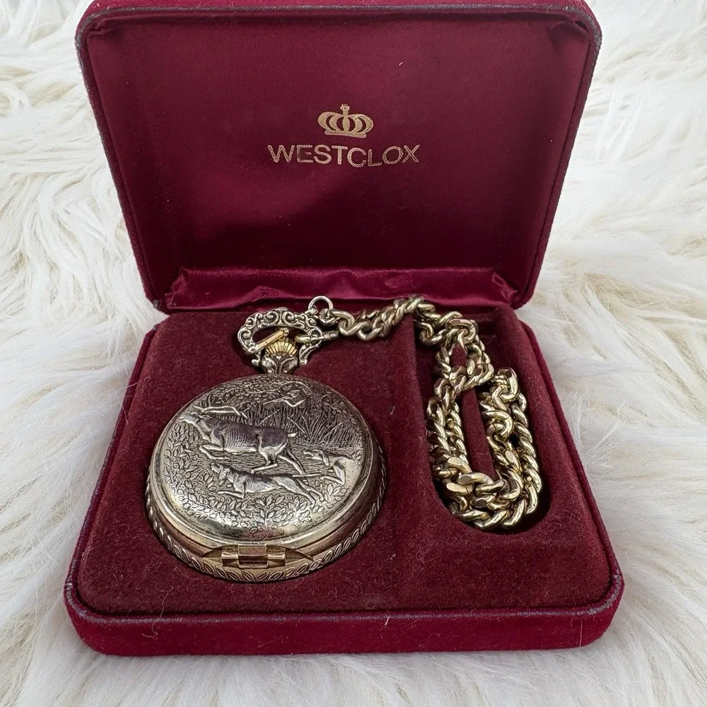 Vintage 1970's Westclox‎ Hunting Buck Dog Pocket Watch & Chain w/Original Box